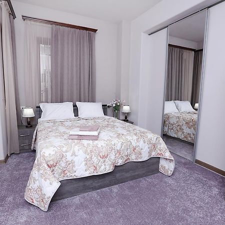 The Yard Hotel Erevan Esterno foto