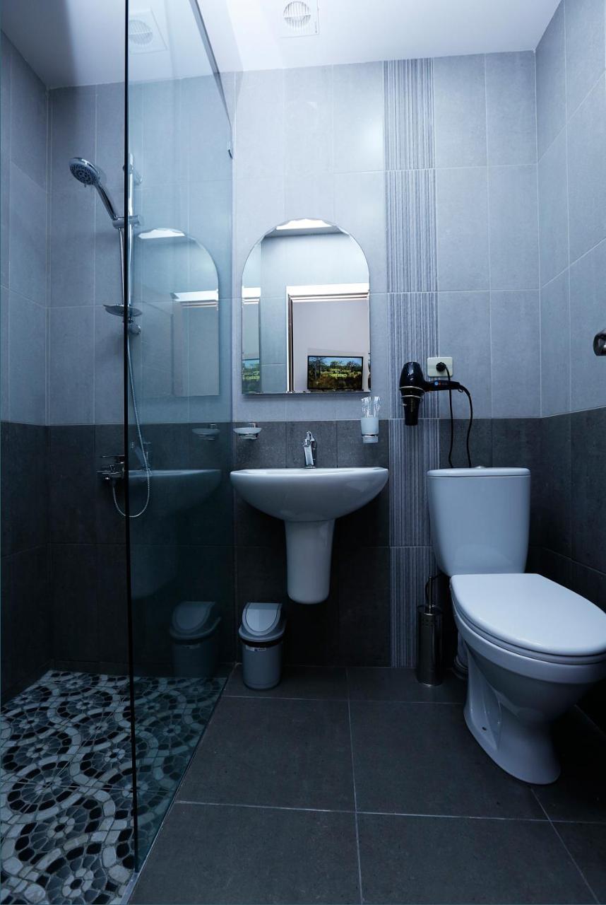 The Yard Hotel Erevan Esterno foto
