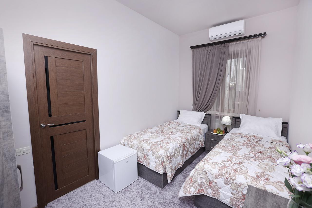 The Yard Hotel Erevan Esterno foto