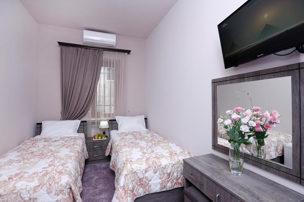 The Yard Hotel Erevan Esterno foto